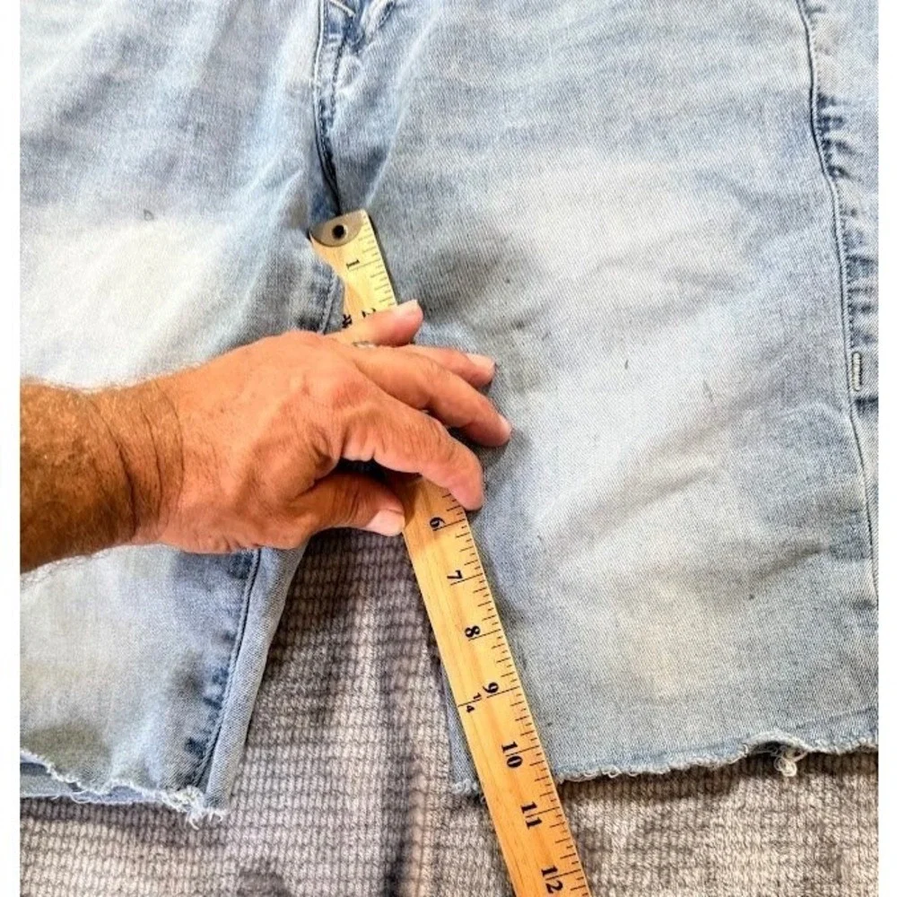 True Religion Rocco Relaxed Skinny Denim Shorts Light Wash Cut Off Mens 30X11
